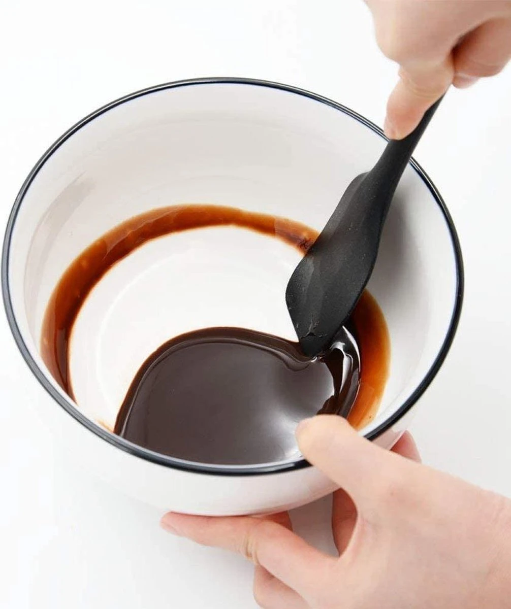 VITAMO Siliconen Spatel 2 Stuks - Hittebestendig - Vaatwasserbestendig - BPA Vrij - 28 En 21 Cm - Zwart 9 VITAMO Siliconen Spatel 2 Stuks - Hittebestendig - Vaatwasserbestendig - BPA Vrij - 28 En 21 Cm - Zwart - Afbeelding 7