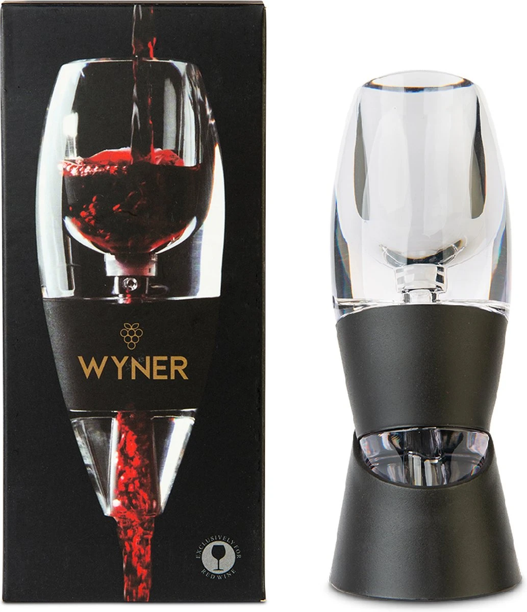 WYNER Chianti - Luxe Wijn Decanteerder Incl. Zeef & Standaard - Magic Wine Decanter - Decanteer Karaf - Wijn Karaf - Wine Decanter - Wijnbeluchter - Karaf Voor Wijn - Wijn Accessoires 3 WYNER Chianti - Luxe Wijn Decanteerder Incl. Zeef & Standaard - Magic Wine Decanter - Decanteer Karaf - Wijn Karaf - Wine Decanter - Wijnbeluchter - Karaf Voor Wijn - Wijn Accessoires