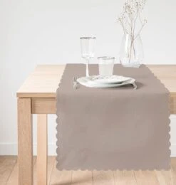 De Groen Home Bedrukt Velvet Textiel Tafelloper - Nertskleur - Fluweel - Runner 45x135