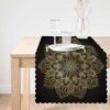 De Groen Home Bedrukt Velvet Textiel Tafelloper - Gold Mandala Op Zwart - Fluweel - 45x135 - Tafel Decoratie Woonkamer