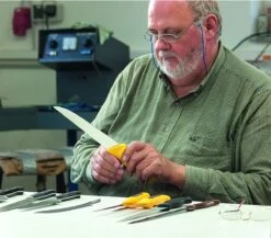 Eikaso Solingen Professionele Messenset - Slagersmes - Universeelmes - Uitbeenmes - Geel - RVS - 3 Delig 13 Eikaso Solingen Professionele Messenset - Slagersmes - Universeelmes - Uitbeenmes - Geel - RVS - 3 Delig -Skimask 1200x1055