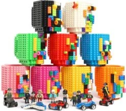 Merkloos Build On Brick Mug - Licht Blauw - 350 Ml - Bouw Je Eigen Mok Met Bouwsteentjes - BPA Vrije Drinkbeker Cadeau Voor Kinderen Of Volwassenen - Koffie Thee Limonade Of Andere Dranken - Pennenbeker - Creatief Accessoire Voor Op Bureau -HnD -Skimask 1200x1062 3