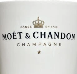 Moët & Chandon Ice Imperial Wijnkoeler Incl. 2 Glazen | Ice Bucket Inclusief 2 Witte Glazen | Luxe Wijnkoeler En Champagneglas | Ijsemmer En Champagneglas | 8 Moët & Chandon Ice Imperial Wijnkoeler Incl. 2 Glazen | Ice Bucket Inclusief 2 Witte Glazen | Luxe Wijnkoeler En Champagneglas | Ijsemmer En Champagneglas | -Skimask 1200x1165 9
