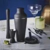MikaMax Cocktail Shaker Set - Cocktail Set - Luxe Cadeauverpakking - Inclusief Cocktailboek - 700ml - Mat Zwarte Afwerking - Complete Set 8-Delig -Skimask 1200x1188 15
