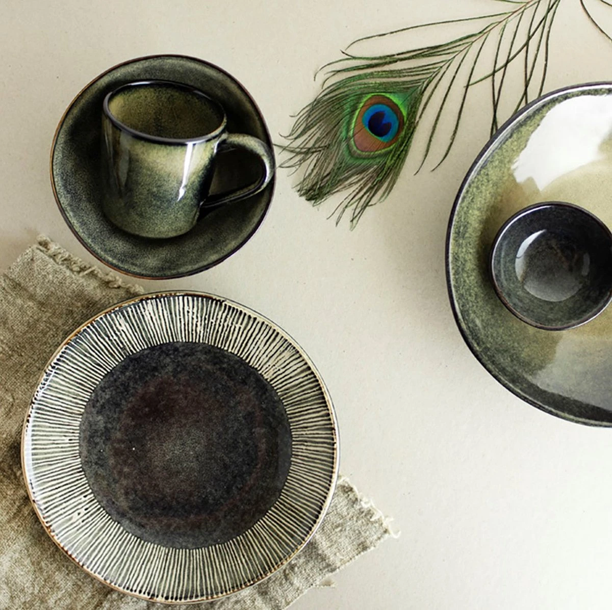 Dutch Rose Organic - Dutch Rose Set 16 Delig Servies Groen 7 Dutch Rose Organic - Dutch Rose Set 16 Delig Servies Groen - Afbeelding 5