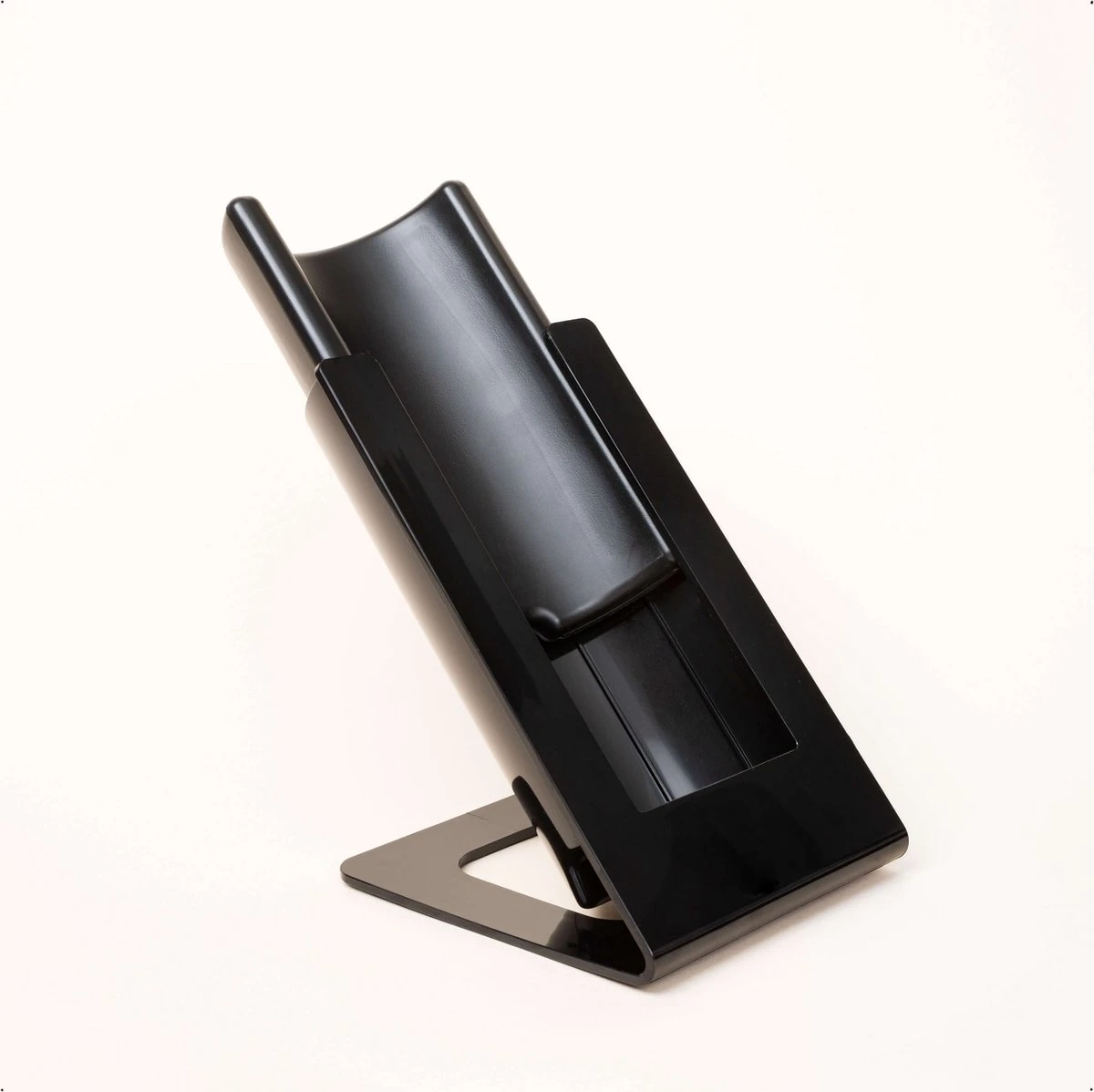 Seizoenstunter - Wijnkoeler - Innovatieve Koeler - Inclusief Koelelement - Zwart 7 Seizoenstunter - Wijnkoeler - Innovatieve Koeler - Inclusief Koelelement - Zwart - Afbeelding 5