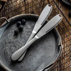 Merkloos Zilverkleurige 3-delige Botermessen Set - Roestvrijstaal - Messenset Voor De Boter - 3 X 20,8 X 1,6 Cm 13 Merkloos Zilverkleurige 3-delige Botermessen Set - Roestvrijstaal - Messenset Voor De Boter - 3 X 20,8 X 1,6 Cm -Skimask 1200x1200 1243