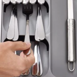 Joseph Joseph Bestekbak 8-vakken - Grijs - Sorteervakken -Skimask 1200x1200 1276