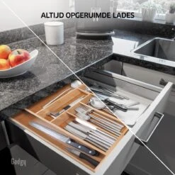 Gadgy Uitschuifbare Bestekbak - Uitschuifbare Bestekcassette Hout - Besteklade - Ladeverdeler - 6/8 Vakken - Bamboe -Skimask 1200x1200 1291