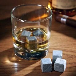 9 Stuks Whisky Stenen Inclusief Opberghoes - Herbruikbare Ijsblokjes - Natuursteen - Koelsteen- Whiskey Stones - Ice Cubes - Cool Stones -Skimask 1200x1200 1620