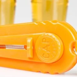 Spinning Hat Bierdop Schieter - Bier Opener -Skimask 1200x1200 1721