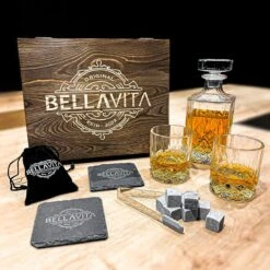 BELLAVITA Whiskey Set - 750 Ml Whiskey Karaf - 2 Whiskey Glazen - Whiskey - Whisky - 8 Whiskey Stones - Decanteerkaraf - Decanter Set - Rum - Karaf 13 BELLAVITA Whiskey Set - 750 Ml Whiskey Karaf - 2 Whiskey Glazen - Whiskey - Whisky - 8 Whiskey Stones - Decanteerkaraf - Decanter Set - Rum - Karaf -Skimask 1200x1200 1818