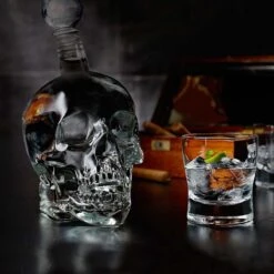 MikaMax Skull Bottle - Whiskey Karaf - Decanteer Karaf - Schedel - Karaf - 1 Liter - Glas 10 MikaMax Skull Bottle - Whiskey Karaf - Decanteer Karaf - Schedel - Karaf - 1 Liter - Glas -Skimask 1200x1200 1827