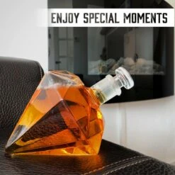 Whisiskey Whiskey Karaf - Diamant - Luxe Whisky Karaf Set - Whiskey Set - 0,9 L - Decanteer Karaf - Incl. Whiskey Stones, Schenktuit En 4 Whiskey Glazen - Peaky Blinders - Cadeau Voor Man & Vrouw -Skimask 1200x1200 1831