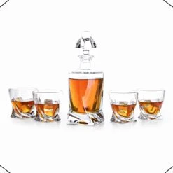 VDN Edam Whiskey Set Handgeblazen - 1 Whiskey Decanteer Karaf Met 4 Whiskeyglazen - Loodvrij Kristal Glas