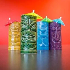 MikaMax Tiki Mugs - Cocktail Glazen - Hawaii – Cocktail Set - Mok - Keramiek- Set Van 4 - Vaatwasser Bestendig - 330ML -Skimask 1200x1200 1884