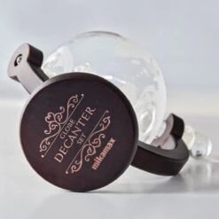 MikaMax Globe Whiskey Decanter – Standaard Versie – Whiskey Set – Complete Set – Whiskey Karaf – Incl. 2 Whiskey Glazen En Whiskey Stones – 900 ML 26 MikaMax Globe Whiskey Decanter – Standaard Versie – Whiskey Set – Complete Set – Whiskey Karaf – Incl. 2 Whiskey Glazen En Whiskey Stones – 900 ML -Skimask 1200x1200 2245