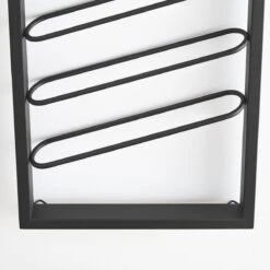 IN.HOMEXL Brickk Hangend Wijnrek - Industrieel Flessenrek - Minimalistisch - Zwart - Metaal - Voor 8 Wijnflessen - 40 X 7 X 120 Cm -Skimask 1200x1200 2271