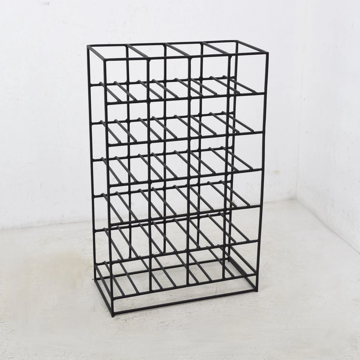 LOFT42 - Pinot Metalen Wijnrek Zwart - 24 Flessen - 20x60x41 10 LOFT42 - Pinot Metalen Wijnrek Zwart - 24 Flessen - 20x60x41 - Afbeelding 8