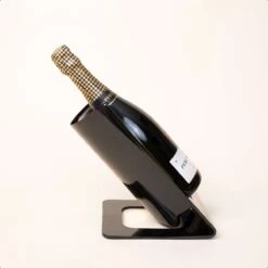 Seizoenstunter - Wijnkoeler - Innovatieve Koeler - Inclusief Koelelement - Zwart 11 Seizoenstunter - Wijnkoeler - Innovatieve Koeler - Inclusief Koelelement - Zwart -Skimask 1200x1200 2456