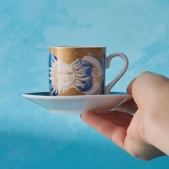 Karaca - Astrologisch Coffee Cup Set Voor 6 - Romantische Koffieliefhebbers - Espresso Mokken Set - Espresso Mok - Turkse Koffie - Valentijn Cadeau - Gift Box 23 Karaca - Astrologisch Coffee Cup Set Voor 6 - Romantische Koffieliefhebbers - Espresso Mokken Set - Espresso Mok - Turkse Koffie - Valentijn Cadeau - Gift Box -Skimask 1200x1200 2644