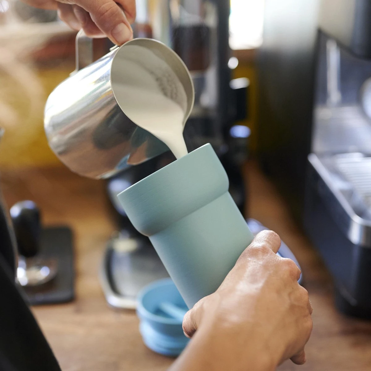 Mepal Isoleerbeker Ellipse 375 Ml – Houdt Je Drankje 4 Uur Warm En 8 Uur Koud – Nordic Pink – Koffiebeker To Go – Lekdicht – Thermosbeker 4 Mepal Isoleerbeker Ellipse 375 Ml – Houdt Je Drankje 4 Uur Warm En 8 Uur Koud – Nordic Pink – Koffiebeker To Go – Lekdicht – Thermosbeker - Afbeelding 2