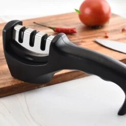 Merkloos Hoogwaardige Messenslijper - Doortrekslijper - Zwart - Anti Slip - Messen Slijper - Slijpen - Mes - Messenslijpers - Professionele Slijper - 3 Standen - Ergonomisch - Messen - Scharen Slijper 21 Merkloos Hoogwaardige Messenslijper - Doortrekslijper - Zwart - Anti Slip - Messen Slijper - Slijpen - Mes - Messenslijpers - Professionele Slijper - 3 Standen - Ergonomisch - Messen - Scharen Slijper -Skimask 1200x1200 286