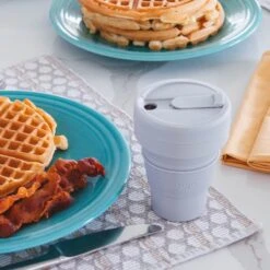 STOJO - Opvouwbare Beker - To Go - Grijs - 237ml - Herbruikbaar 12 STOJO - Opvouwbare Beker - To Go - Grijs - 237ml - Herbruikbaar -Skimask 1200x1200 2904