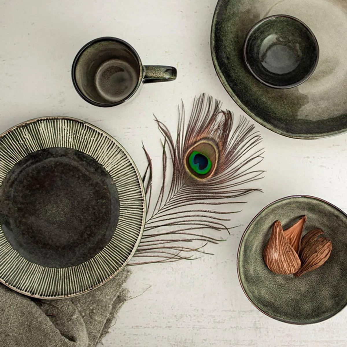 Dutch Rose Organic - Dutch Rose Set 16 Delig Servies Groen 5 Dutch Rose Organic - Dutch Rose Set 16 Delig Servies Groen - Afbeelding 3