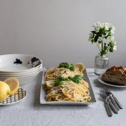 Royal Doulton Pacific - Gebaksbordjes Set - Porselein - Wit / Blauw - ⌀ 16 Cm - 6 Stuks 16 Royal Doulton Pacific - Gebaksbordjes Set - Porselein - Wit / Blauw - ⌀ 16 Cm - 6 Stuks -Skimask 1200x1200 3466