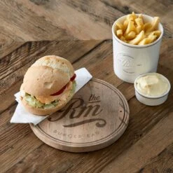 Riviera Maison Serveerplank Rond Hout Voor Hamburger - Amsterdam Burger Bar Serving Board - Bruin - Mangohout - 1 Stuk 9 Riviera Maison Serveerplank Rond Hout Voor Hamburger - Amsterdam Burger Bar Serving Board - Bruin - Mangohout - 1 Stuk -Skimask 1200x1200 3659