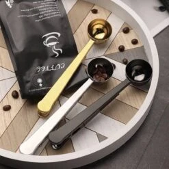 Koffie Maatschepje - Goud - 1 Stuk - Koffie Maatlepel - Koffie Schepje - Koffiemaatschepje - Maatschepjes - Koffie Schepje - Maatschep - Koffieschepje - Maatschepje - Maatschepje Thee - Maatlepel Thee - Koffiemaatlepel 11 Koffie Maatschepje - Goud - 1 Stuk - Koffie Maatlepel - Koffie Schepje - Koffiemaatschepje - Maatschepjes - Koffie Schepje - Maatschep - Koffieschepje - Maatschepje - Maatschepje Thee - Maatlepel Thee - Koffiemaatlepel -Skimask 1200x1200 3742