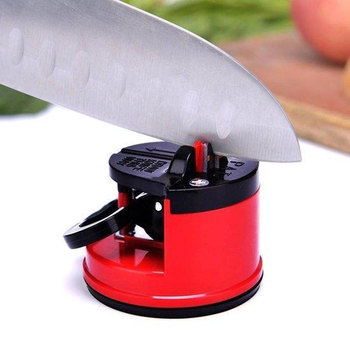 Merkloos Messenslijper - Messen Anti Slip - Professionele Slijper - Zuignap - Geschikt Voor Vrijwel Alle Messen - Knife Sharpener - Rood 3 Merkloos Messenslijper - Messen Anti Slip - Professionele Slijper - Zuignap - Geschikt Voor Vrijwel Alle Messen - Knife Sharpener - Rood
