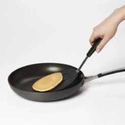 OXO Good Grips Pannenkoekspatel -Skimask 1200x1200 3768