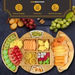 MM Brands Borrelplank - Tapasplank Met Kaasmesjes - Serveerplank - Bamboe - 32,7 X 32,7 Cm -Skimask 1200x1200 3880