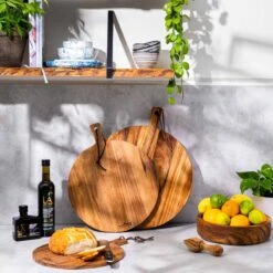 Bowls And Dishes Pure Teak Wood Borrelplank - Serveerplank - Hapjesplank - Tapasplank - Kaasplank Rond Met Handvat Ø 30 X 1,5cm - Cadeau Tip! -Skimask 1200x1200 4325