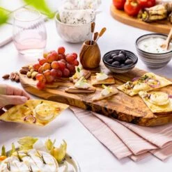 Bowls And Dishes Pure Olive Wood Olijfhouten Borrelplank - Serveerplank - Hapjesplank - Tapasplank - Kaasplank 40 T/m 45 Cm - Cadeau Tip! -Skimask 1200x1200 4360