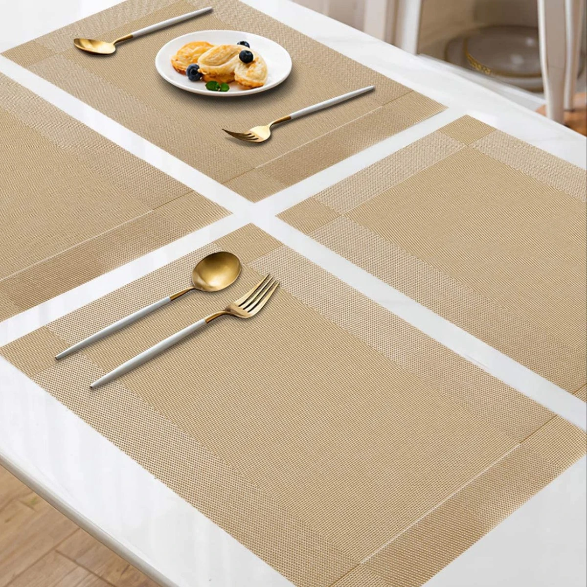 Four Love Placemats Kunststof - Kleur Goud (meerdere Kleuren Beschikbaar) - 4 Stuks - Decoratie Voor Binnen - Tafeldecoratie - Housewarming Cadeau - Bruiloft Decoratie - 45 X 30 Cm 7 Four Love Placemats Kunststof - Kleur Goud (meerdere Kleuren Beschikbaar) - 4 Stuks - Decoratie Voor Binnen - Tafeldecoratie - Housewarming Cadeau - Bruiloft Decoratie - 45 X 30 Cm - Afbeelding 5