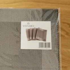 Vitamo™ Duurzame Placemats 4 Stuks - Hittebestendig - Makkelijk Schoon - Fijngeweven PVC - 30 X 45cm - Metallic Grijs 14 Vitamo™ Duurzame Placemats 4 Stuks - Hittebestendig - Makkelijk Schoon - Fijngeweven PVC - 30 X 45cm - Metallic Grijs -Skimask 1200x1200 4459