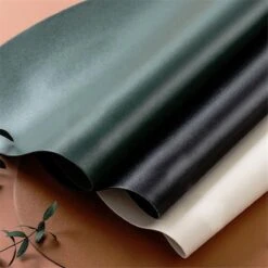 LUTCHOS Placemat Set - 12 Delig - Glorious Green - Lederlook - Waterafstotend - Krasbestendig -Skimask 1200x1200 4502