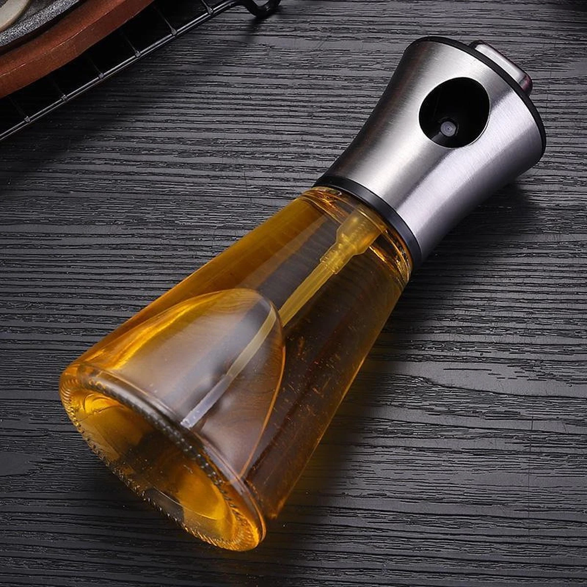 Robuuste Kwaliteit Oliespray RVS Inclusief Trechter - Azijnspray- Verstuiver 200ML- Olijfolie Spray - Avocado Olie Spray - Keuken Spray Olie - Keizer RVS 7 Robuuste Kwaliteit Oliespray RVS Inclusief Trechter - Azijnspray- Verstuiver 200ML- Olijfolie Spray - Avocado Olie Spray - Keuken Spray Olie - Keizer RVS - Afbeelding 5