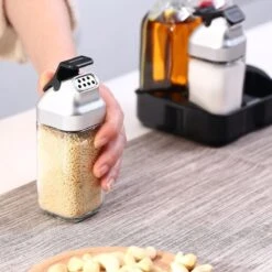 Merkloos Decopatent® Olie En Azijnstel SET Met RVS Schenktuit In Houder - Inhoud 1x Oliefles 1x Azijnfles Van Glas & 2x Specerijen Potjes 15 Merkloos Decopatent® Olie En Azijnstel SET Met RVS Schenktuit In Houder - Inhoud 1x Oliefles 1x Azijnfles Van Glas & 2x Specerijen Potjes -Skimask 1200x1200 4967