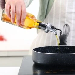 Merkloos Decopatent® Olie En Azijnstel SET Met RVS Schenktuit In Houder - Inhoud 1x Oliefles 1x Azijnfles Van Glas & 2x Specerijen Potjes 18 Merkloos Decopatent® Olie En Azijnstel SET Met RVS Schenktuit In Houder - Inhoud 1x Oliefles 1x Azijnfles Van Glas & 2x Specerijen Potjes -Skimask 1200x1200 4970