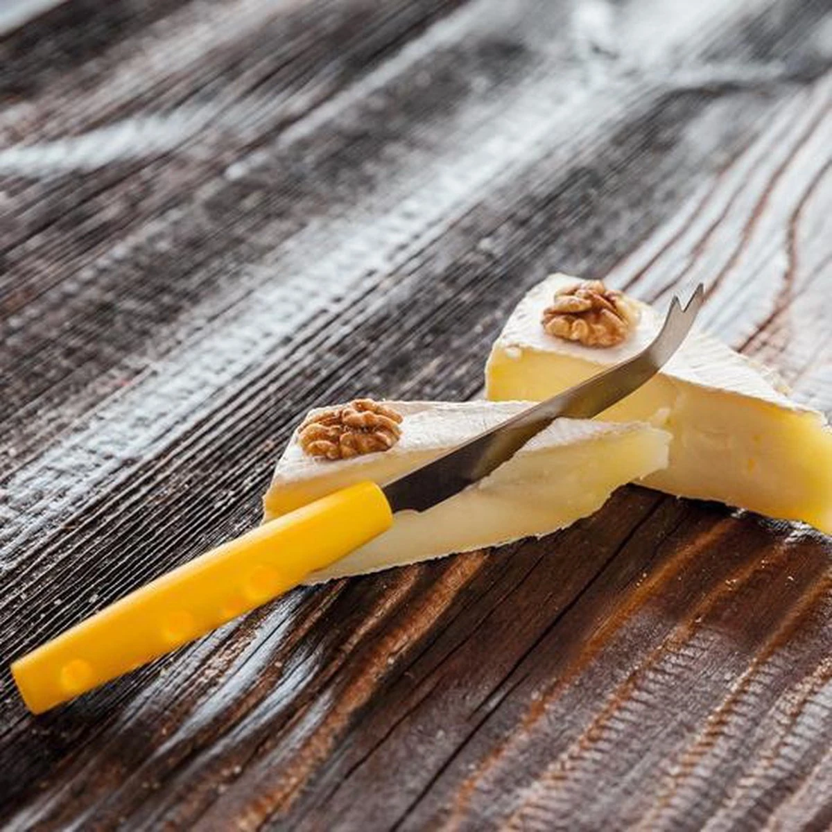 Boska Kaasmes Cheesy - Kaasmes Zachte Kaas - Kaasmesje - Vaatwasserbestendig - Cadeautips Voor Mannen - Cadeautips Voor Vrouwen - Cadeau Voor Vrouw - Cadeautips Voor Mannen - Cadeau Voor Mama - Keukengerei - Keuken Accessoires - 10 Jaar Garantie 7 Boska Kaasmes Cheesy - Kaasmes Zachte Kaas - Kaasmesje - Vaatwasserbestendig - Cadeautips Voor Mannen - Cadeautips Voor Vrouwen - Cadeau Voor Vrouw - Cadeautips Voor Mannen - Cadeau Voor Mama - Keukengerei - Keuken Accessoires - 10 Jaar Garantie - Afbeelding 5