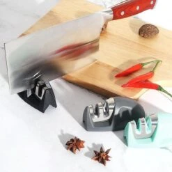 Merkloos Covered Lifestyle - Hoogwaardige Messenslijper - Handige Doortrekslijper - Zwart - 2 Staps - Anti-slip - Slijpen - Keuken Accessoires - Inclusief Unieke Handleiding/E-book -Skimask 1200x1200 74