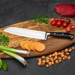 Latalis Pro Serie Santoku Mes 20 Cm - Keukenmes - RVS - Vlijmscherp Japans Koksmes In Een Giftbox 13 Latalis Pro Serie Santoku Mes 20 Cm - Keukenmes - RVS - Vlijmscherp Japans Koksmes In Een Giftbox -Skimask 1200x1200 922