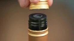 Nanostopper - Vacuümset Voor (wijn)flessen + MET Vacuümpomp - Wijnstopper Vacuüm - Vacuüm -Skimask 1200x667 1