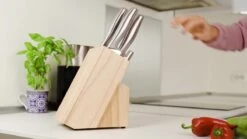 Messenblok Zonder Messen - Houten Messenhouder Van Coninx - Rubberhout Licht - Messenopberger -Skimask 1200x675 11