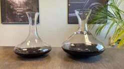 LYVA Decanteerkaraf - Luxe Witte Wijnkaraf - Decanteerkan - Wijnkan - Decanteerkaraf - Wijnschenker - Glas Karaf - Cocktail Karaf - 0,75l -Skimask 1200x675 21