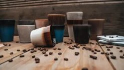 Koffiekopjes - Earth Koffiemok - 200ML En 310ML - Koffiebeker - Set Van 12 Kopjes (ook Los Verkrijgbaar) - Porselein - Hip En Trendy 21 Koffiekopjes - Earth Koffiemok - 200ML En 310ML - Koffiebeker - Set Van 12 Kopjes (ook Los Verkrijgbaar) - Porselein - Hip En Trendy -Skimask 1200x675 32